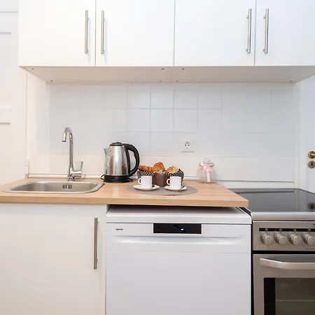 Vaci Street Centre Modern With 3brs Ac Apartamento