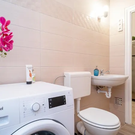 Apartamento Vaci Street Centre Modern With 3brs Ac
