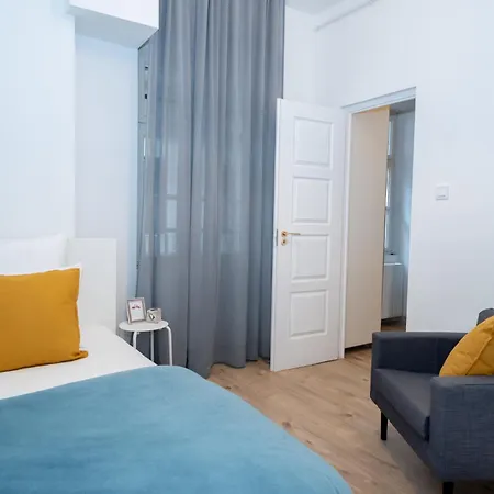Vaci Street Centre Modern With 3brs Ac *