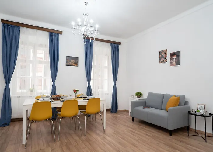 Vaci Street Centre Modern With 3brs Ac Lejlighed *