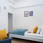 Vaci Street Centre Modern With 3brs Ac