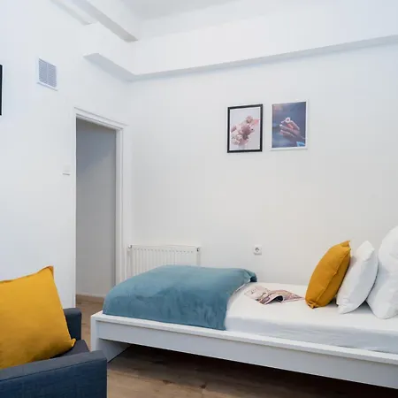Vaci Street Centre Modern With 3brs Ac
