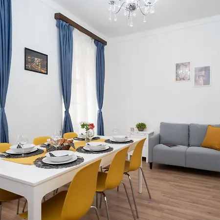 شقة Vaci Street Centre Modern With 3brs Ac بودابست