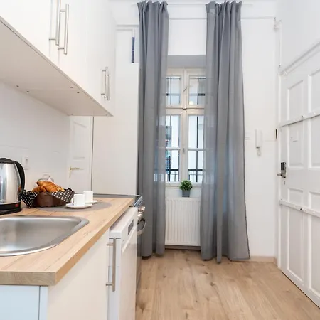 شقة Vaci Street Centre Modern With 3brs Ac *