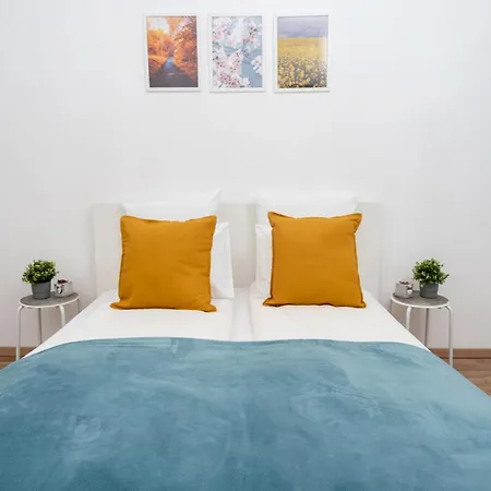 Vaci Street Centre Modern With 3brs Ac דירה *