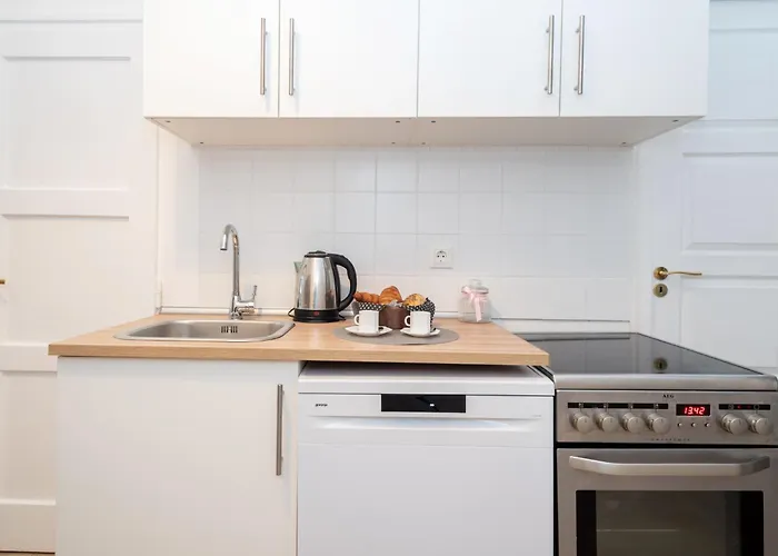 Vaci Street Centre Modern With 3brs Ac Apartamento