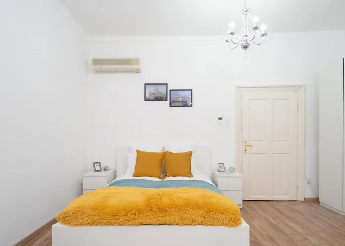 דירה Vaci Street Centre Modern With 3brs Ac