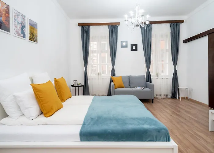 Vaci Street Centre Modern With 3brs Ac