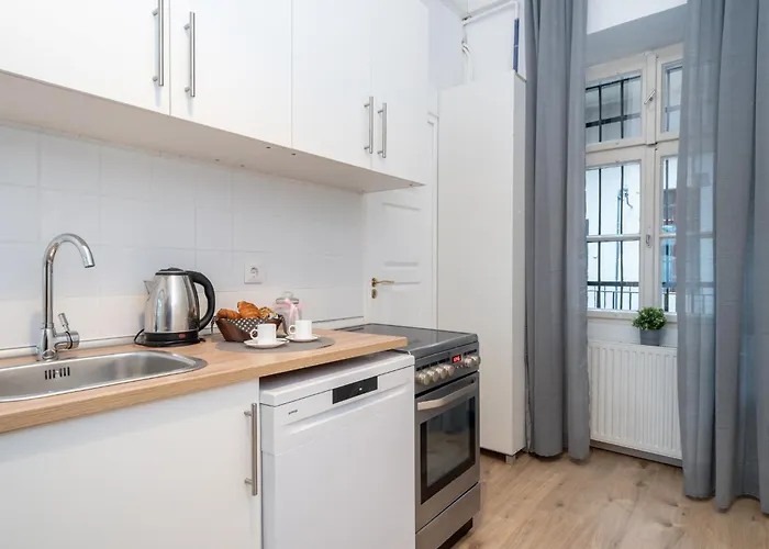 Vaci Street Centre Modern With 3brs Ac Apartamento